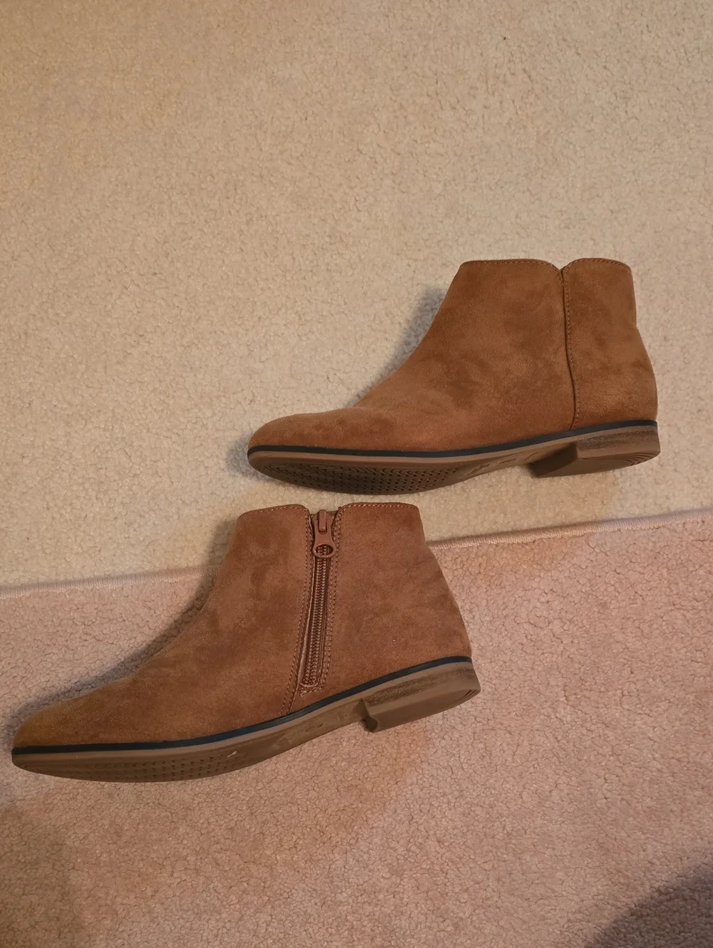 Cat and Jack Girls Ankle Boots- Suede